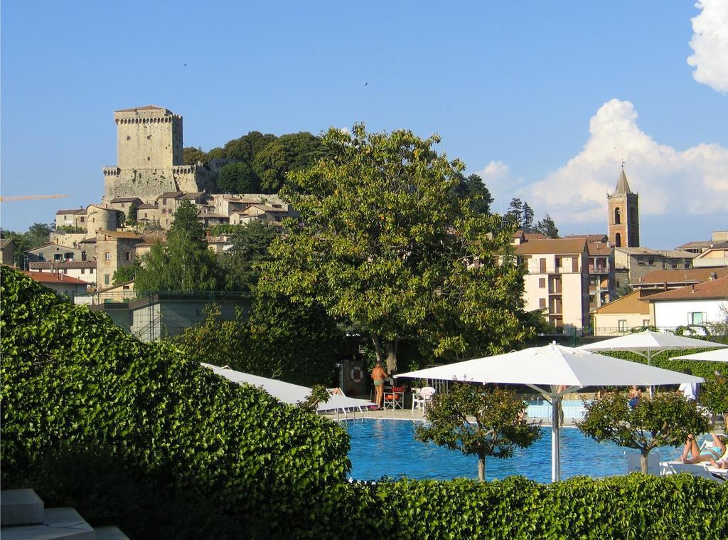 Parco Delle Piscine Hotel Sarteano Ngoại thất bức ảnh